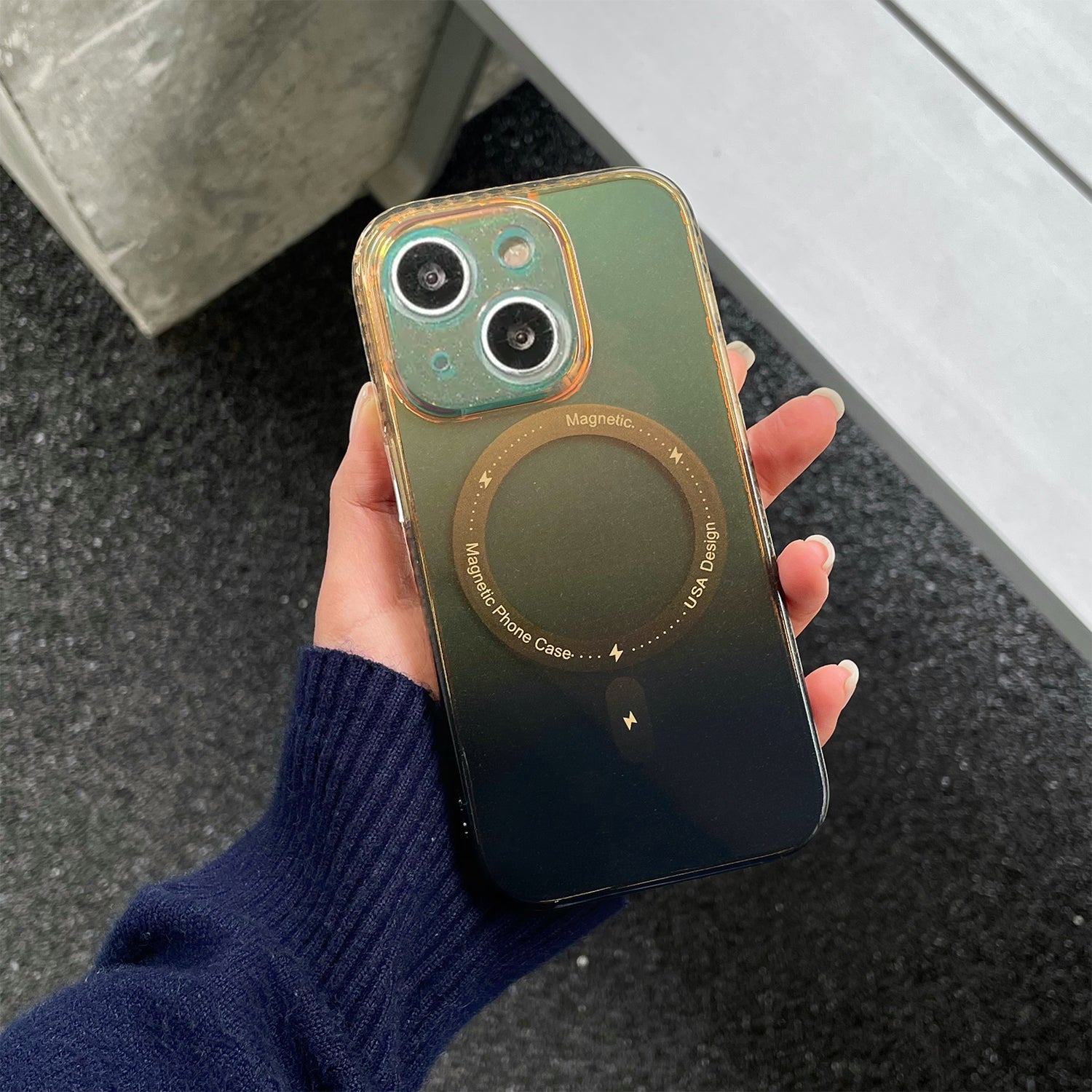 iPhone 14/13 Fashion Gradient Light and Shadow Magnetic Case