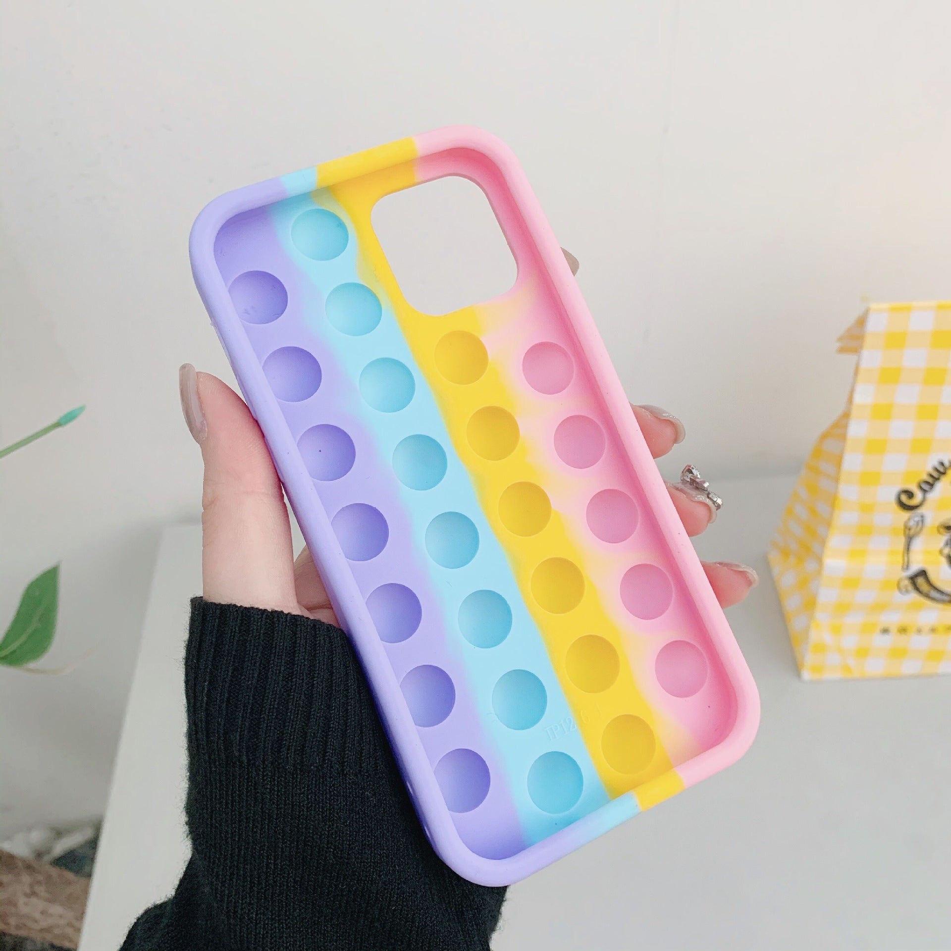 iPhone 11(6.1'') Press bubble sense phone case